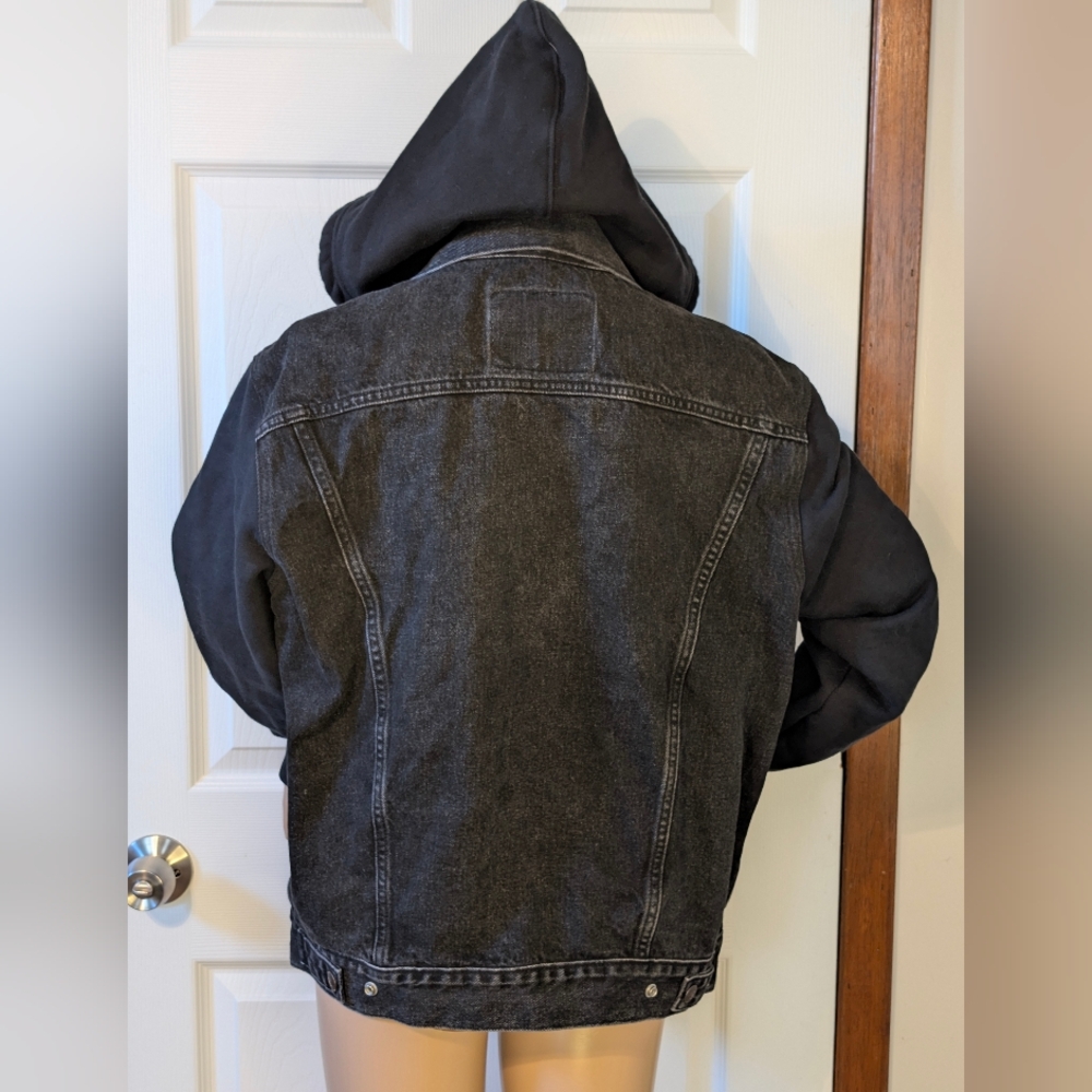 Levi Strauss Co. Vintage Fit Black Hybrid Denim Hoodie Jacket - Picture 3 of 7